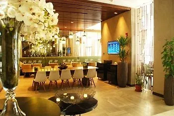 Waxwing Hotel 3*